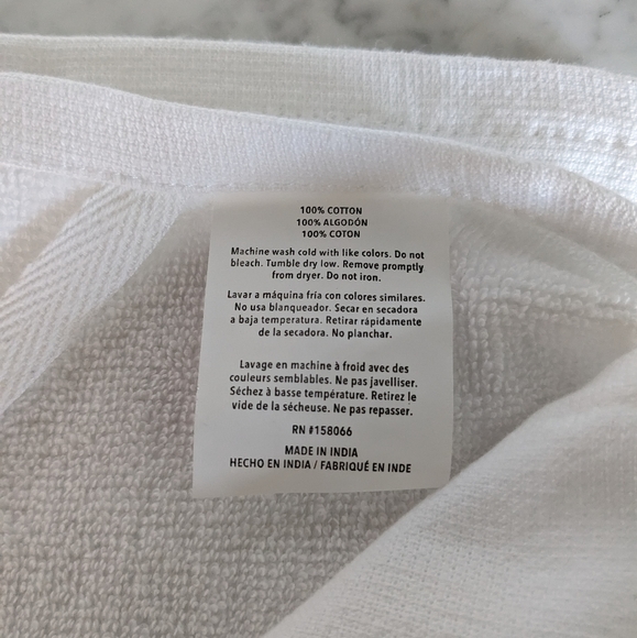 Kitchen towel set of 2. NWT Home Goods - Picture 5 of 6